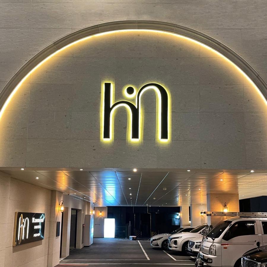 H Moment Hotel Songjeong 釜山広域市 エクステリア 写真